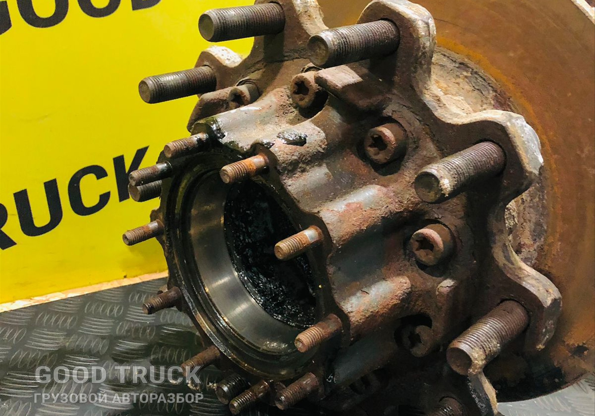 2290525 Ступица заднего колеса Scania 5, 6 серия (в сборе с диском) для Scania 5-series R (с 2004 по 2016)