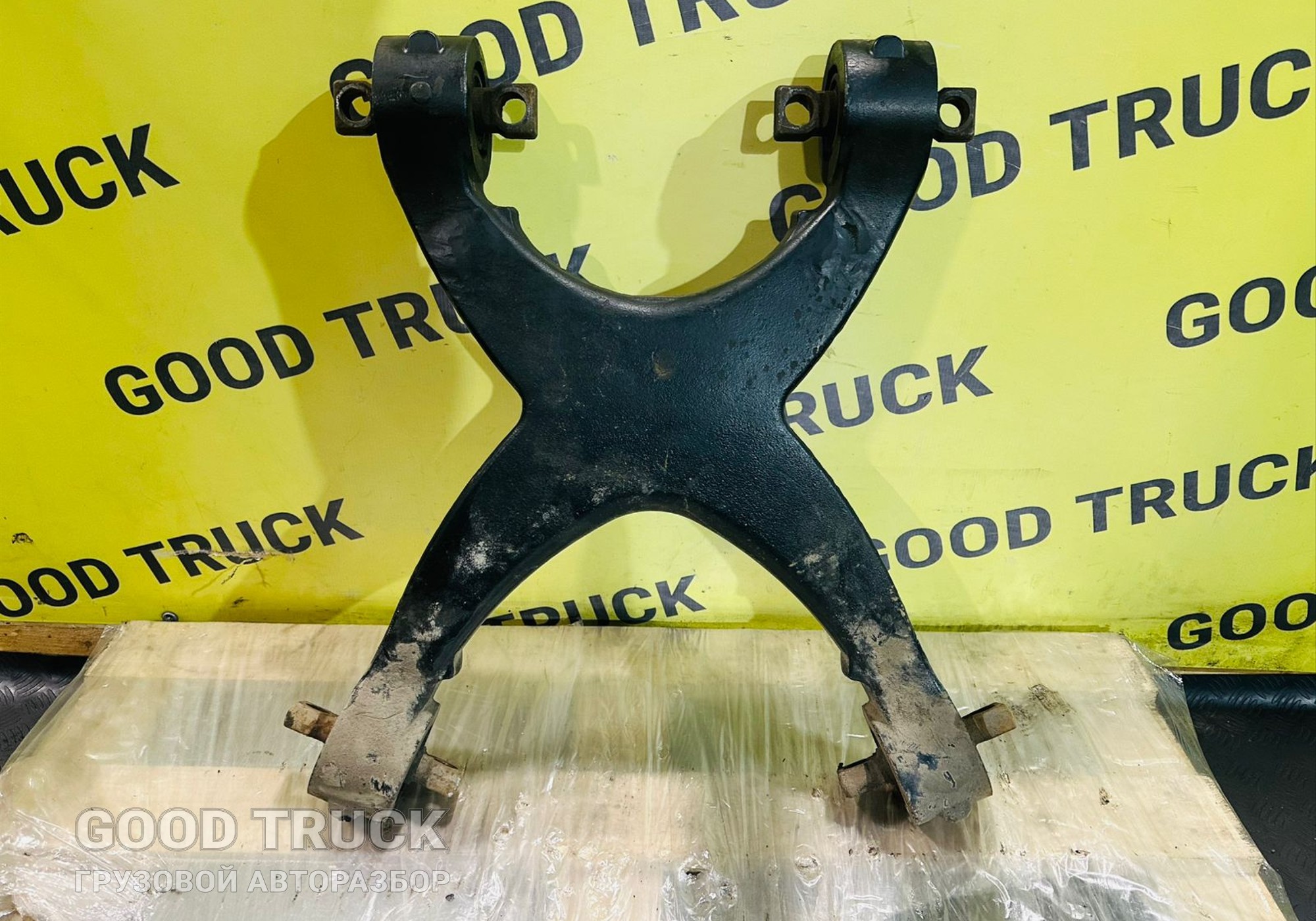 M4220087 Тяга реактивная Х-образная для Man TGS I (с 2007)