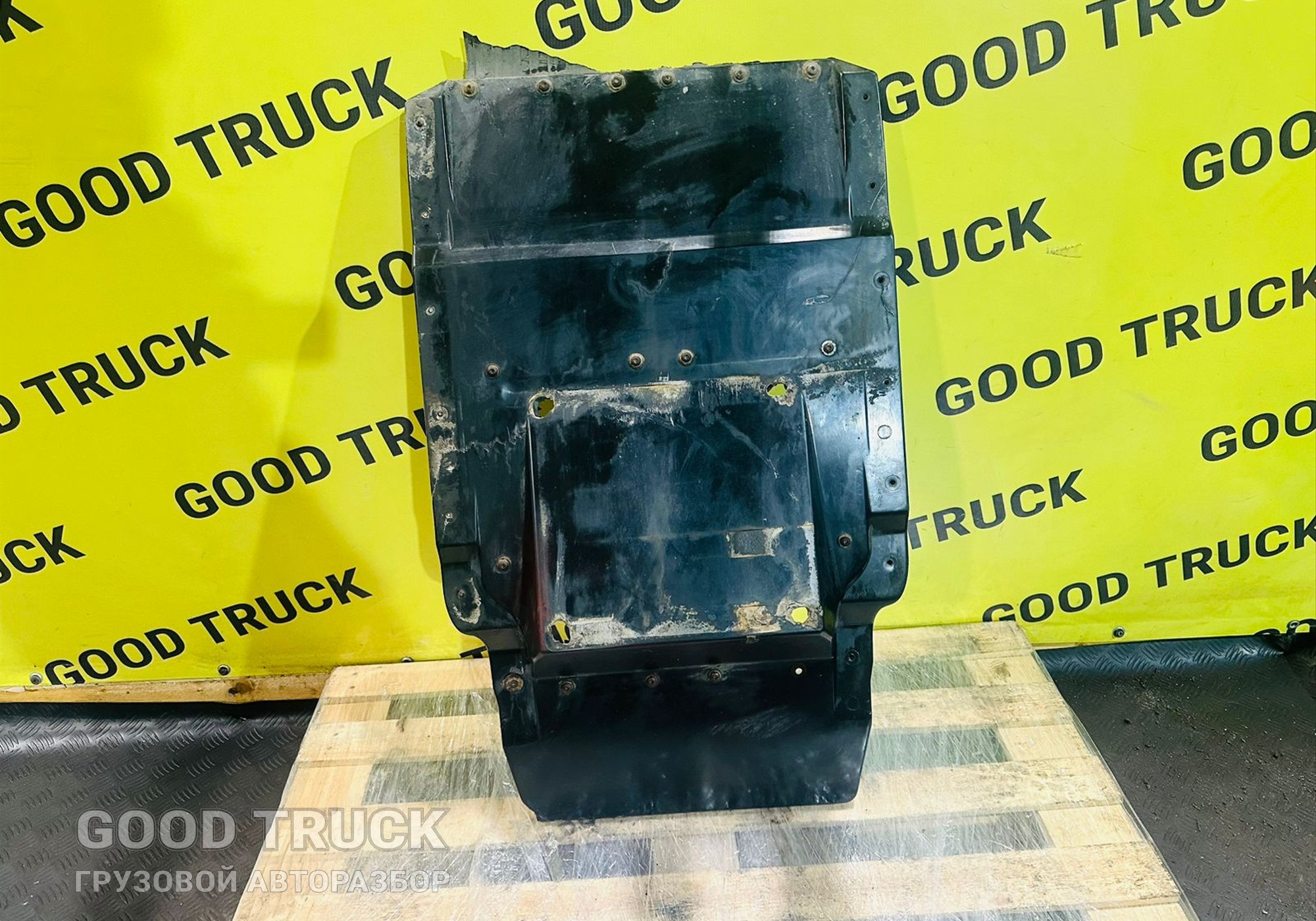 81664100306 Крыло переднее правое для Man TGS I (с 2007)