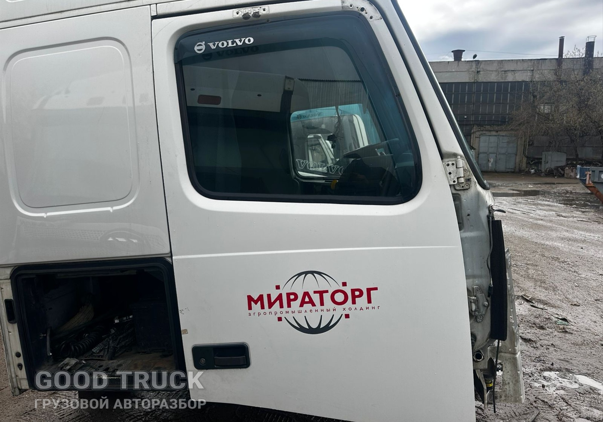 20360543 Дверь правая (пассажирская) для Volvo FH 3 (с 2008 по 2012)