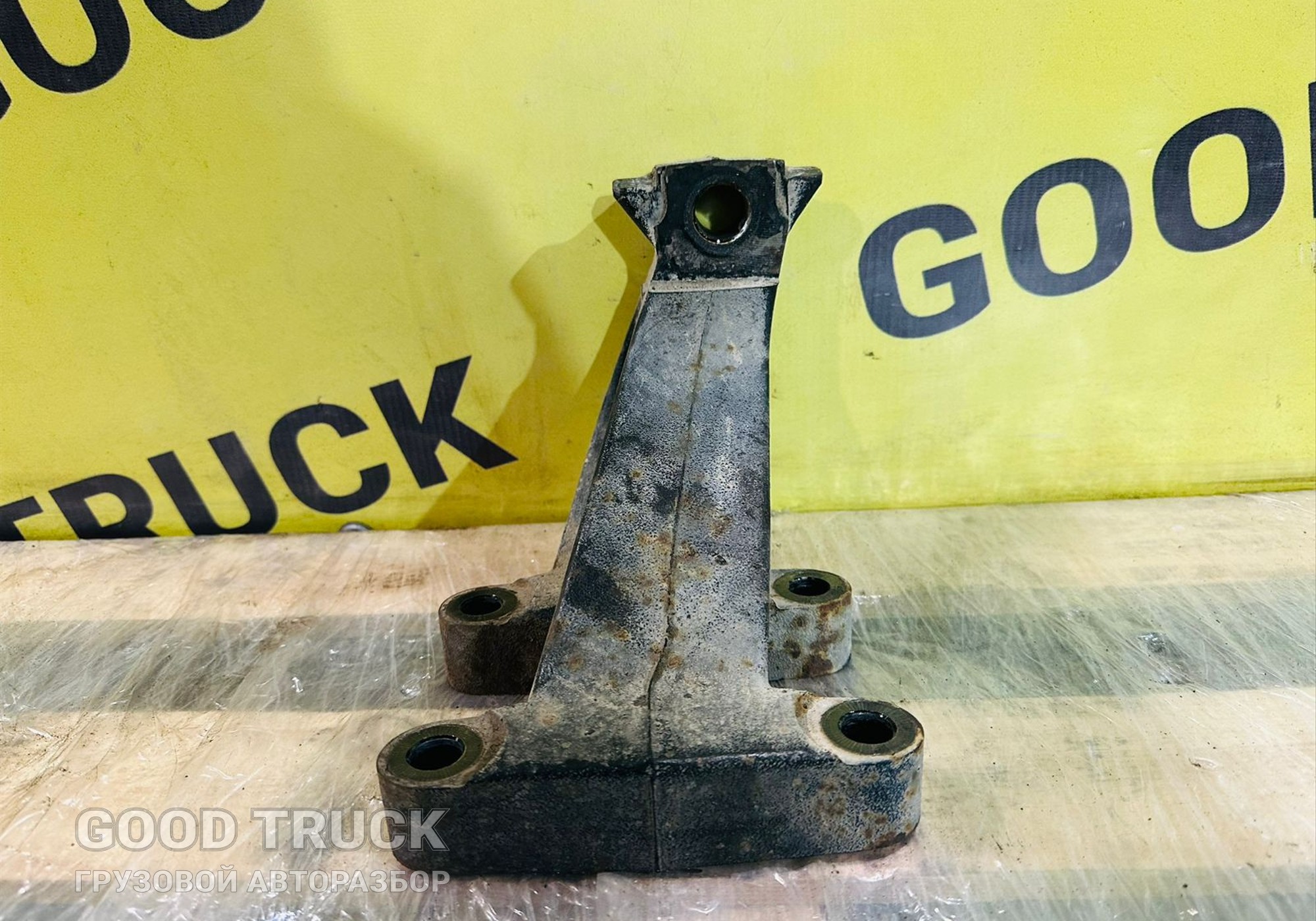 51415010117 Кронштейн двигателя передний левый для Man TGA