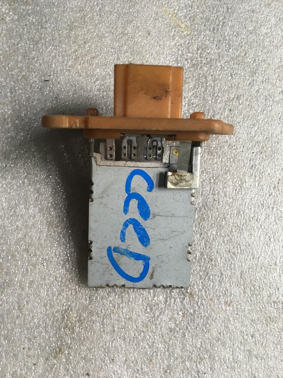 Резистор отопителя Kia Magentis II