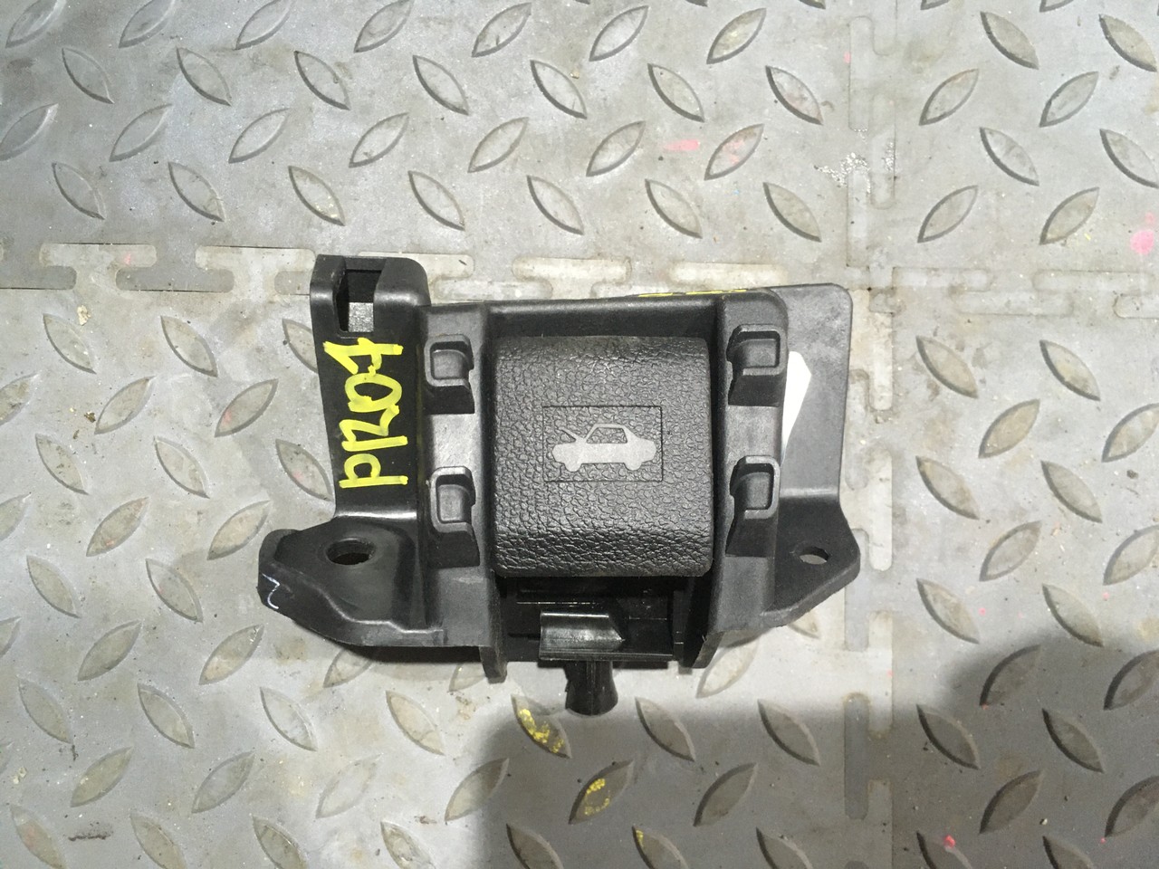 Ручка открывания капота Chery Tiggo 7 Pro Max