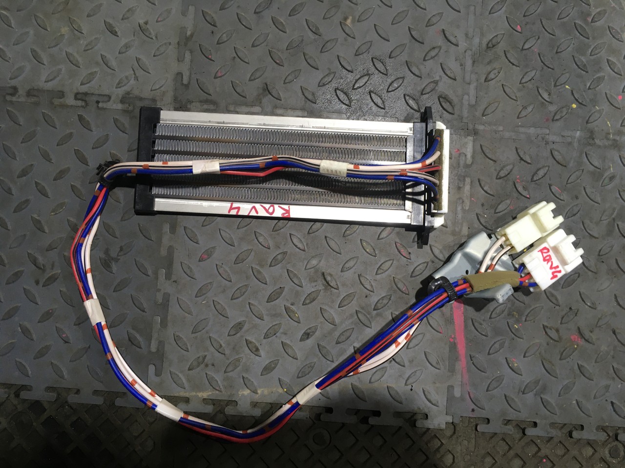 Радиатор отопителя электрический Toyota RAV4 CA40