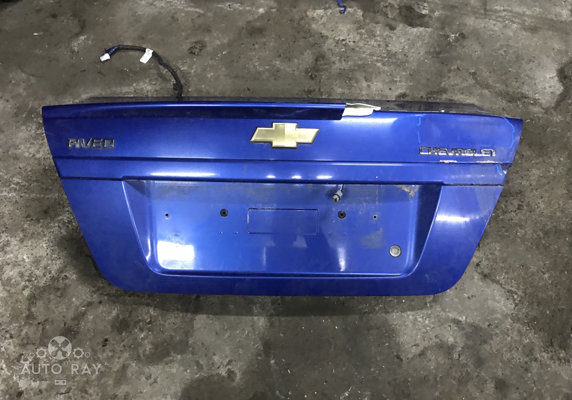 крышка багажника шевроле авео т300. крышка багажника шевроле авео т300. крышка багажника авео. крышка багажника aveo t200. Chevrolet aveo t250 крышка  багажника середина.