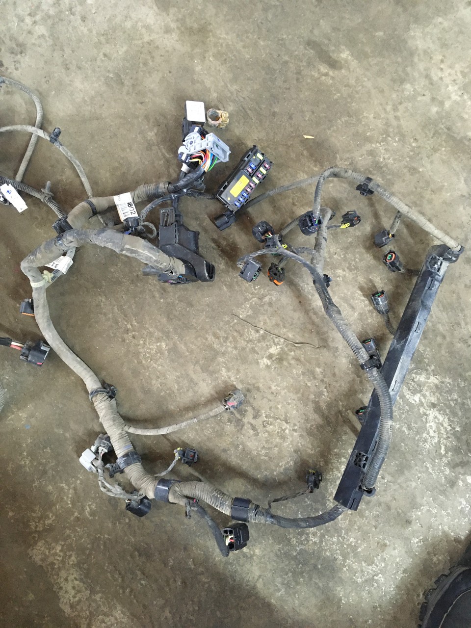 Клемма плюсовая + провод Kia Ceed II