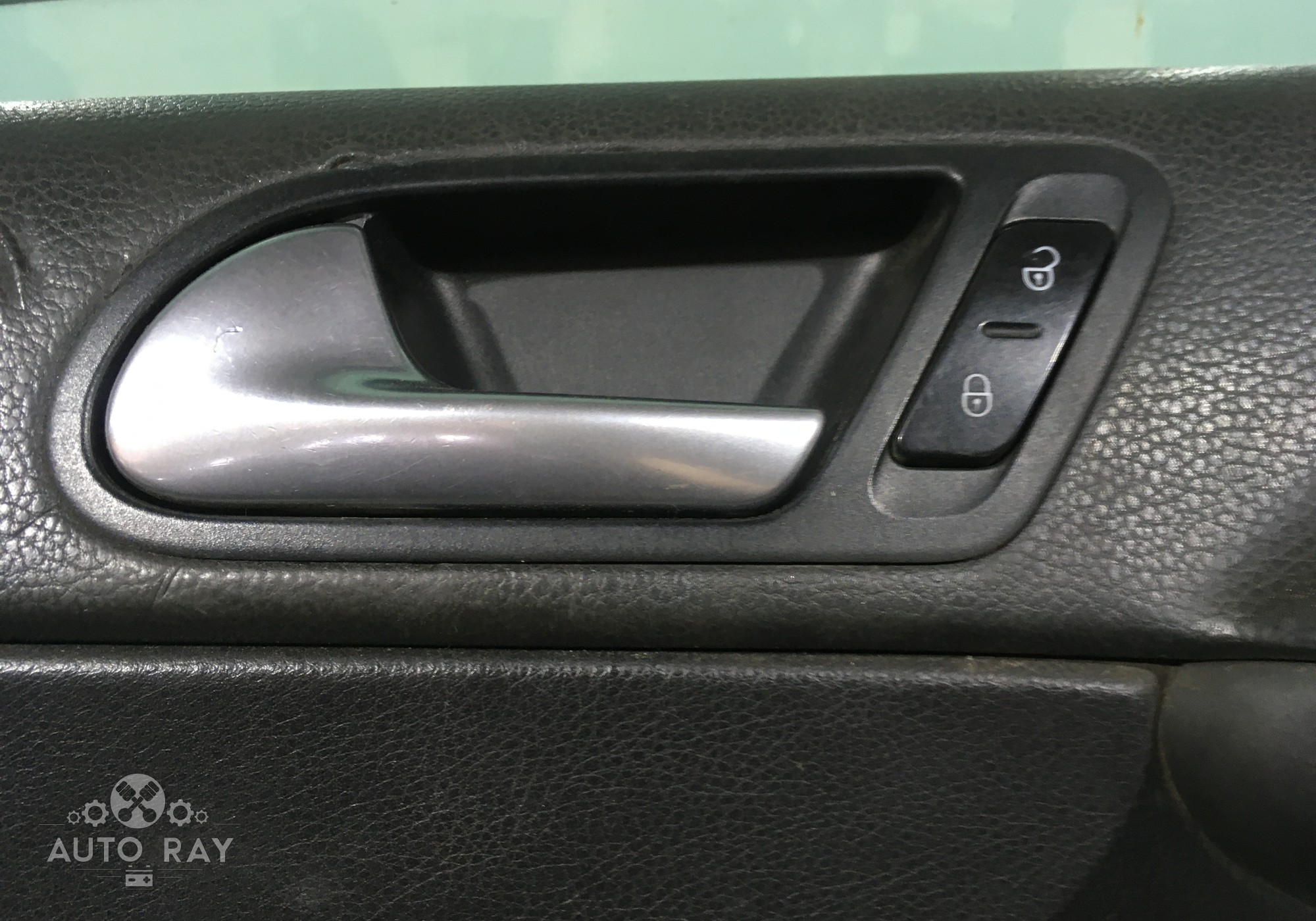 5N0839114SUAQ Ручка двери внутренняя для Volkswagen Tiguan I (с 2007 по 2017)