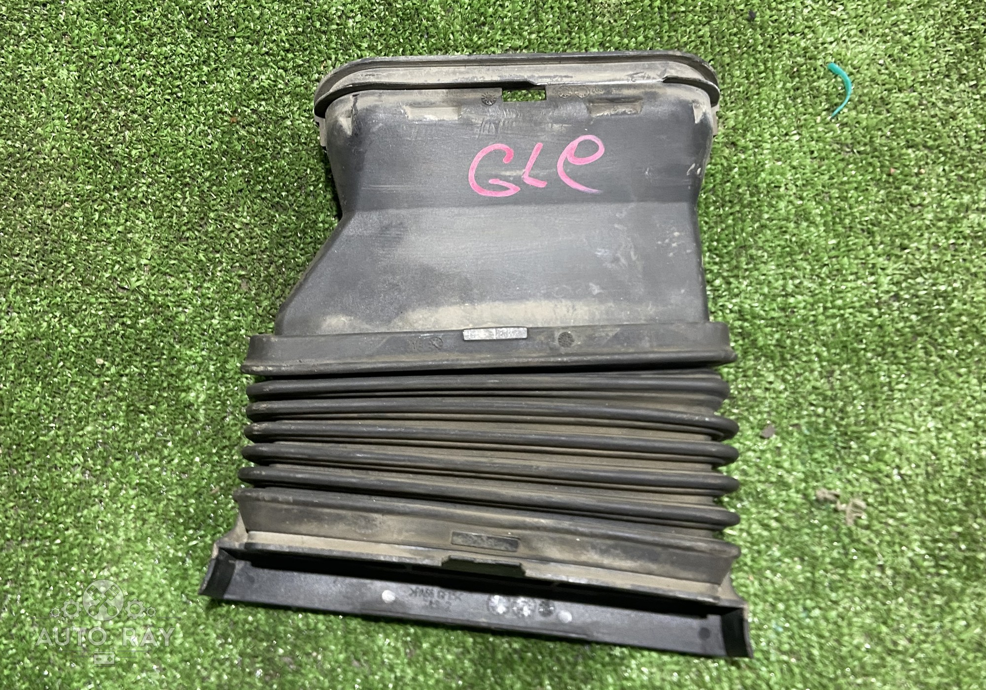 A1665000261 Воздухозаборник для Mercedes-Benz GLE W166 (с 2015 по 2018)