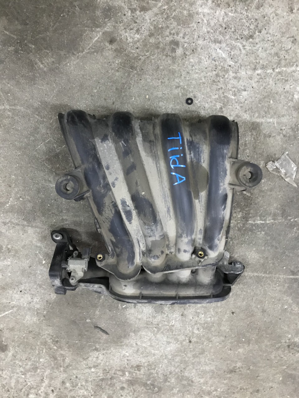 Коллектор впускной Nissan Tiida I