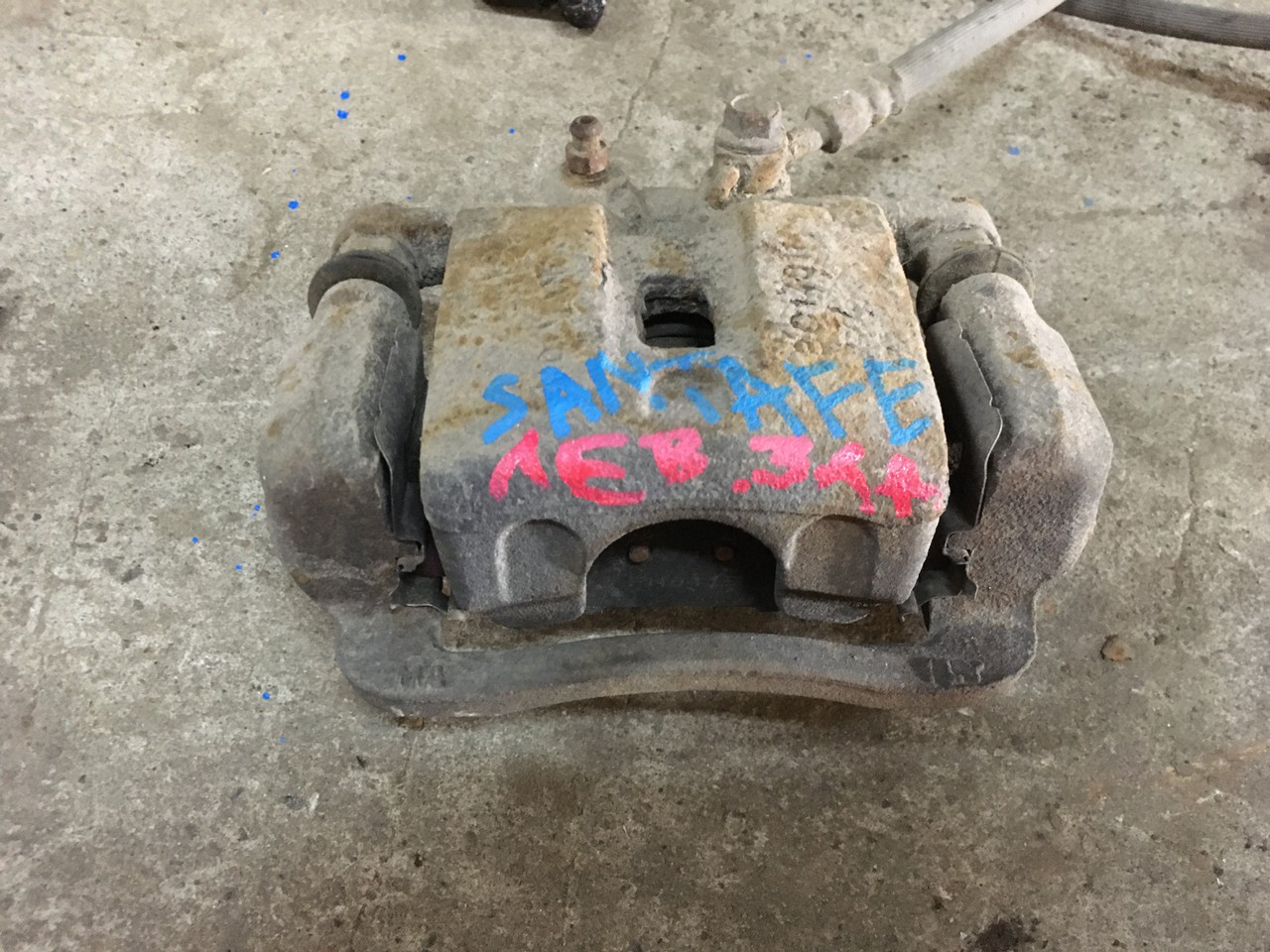 Суппорт задний левый Kia Sorento II