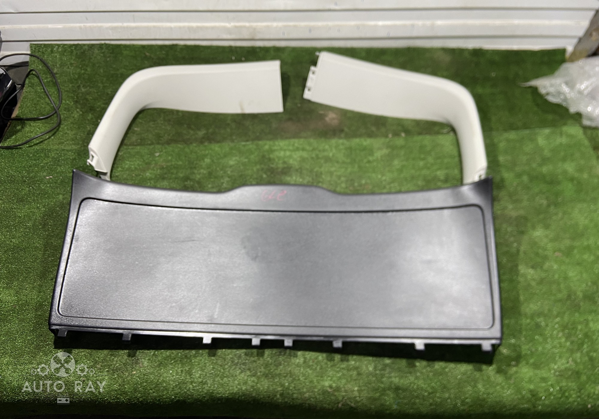 A16674035009051 Обшивка двери багажника для Mercedes-Benz M-class