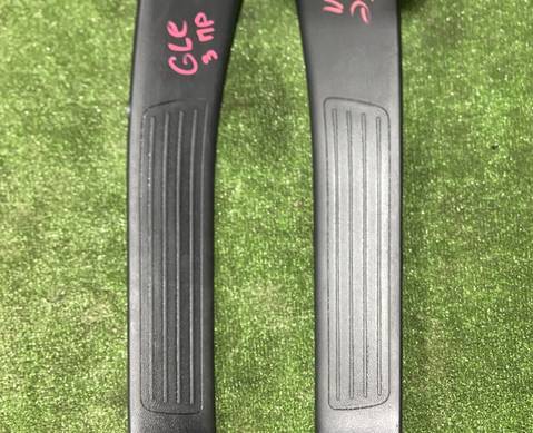 A1666800535 Накладка порога задняя правая / левая для Mercedes-Benz GLE W166 (с 2015 по 2018)