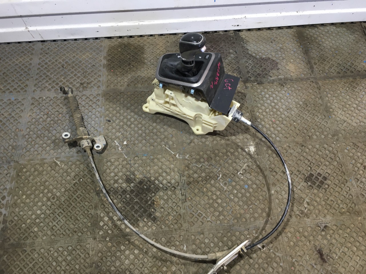 Кулиса АКПП с тросом Hyundai Solaris II