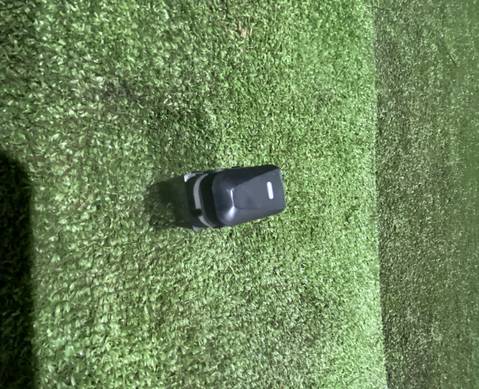 3835101110 Кнопка стеклоподъемника передняя правая для Hyundai ix35 (с 2010 по 2015)