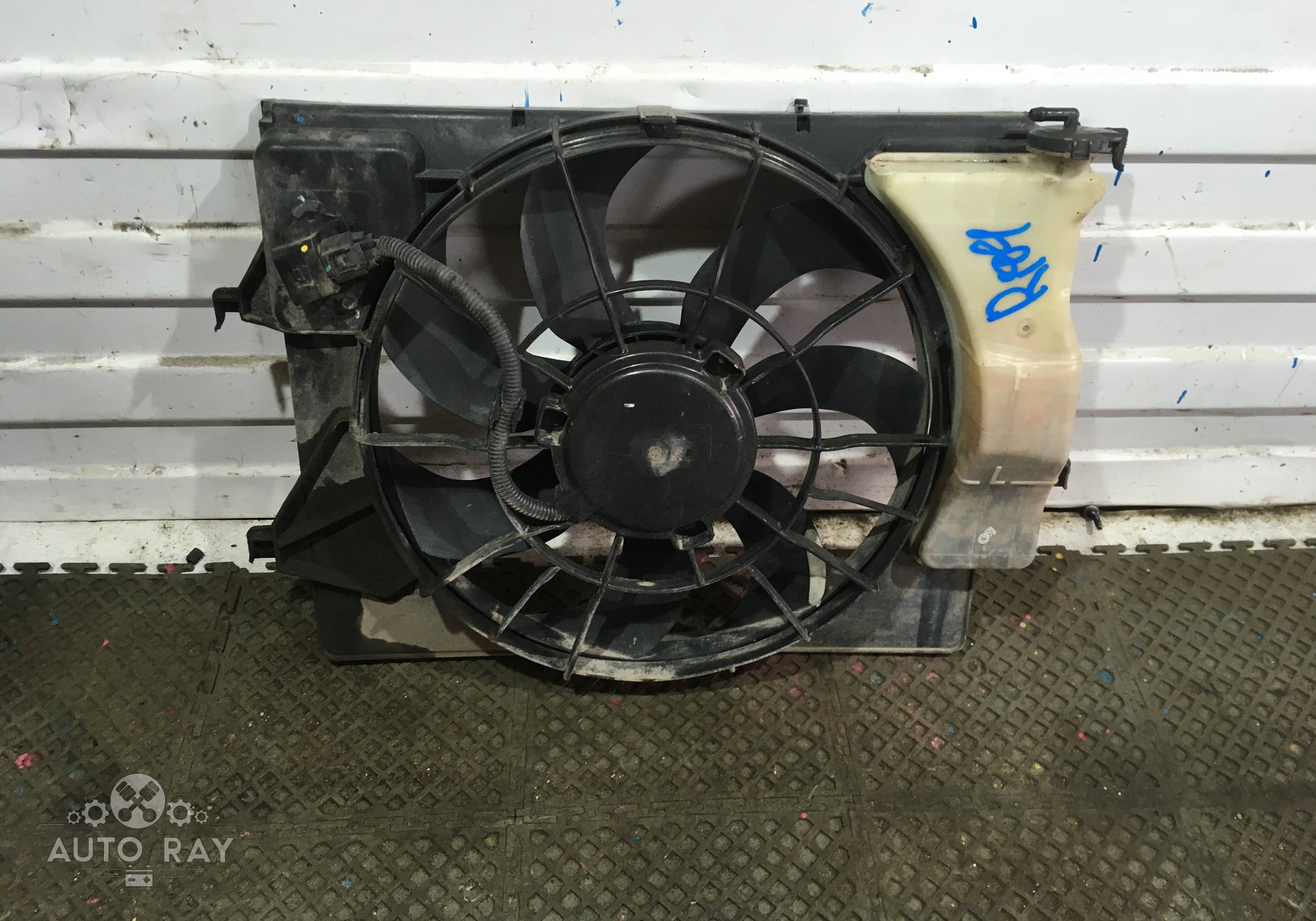 25380H5050 Вентилятор радиатора в сборе с диффузором для Kia Rio