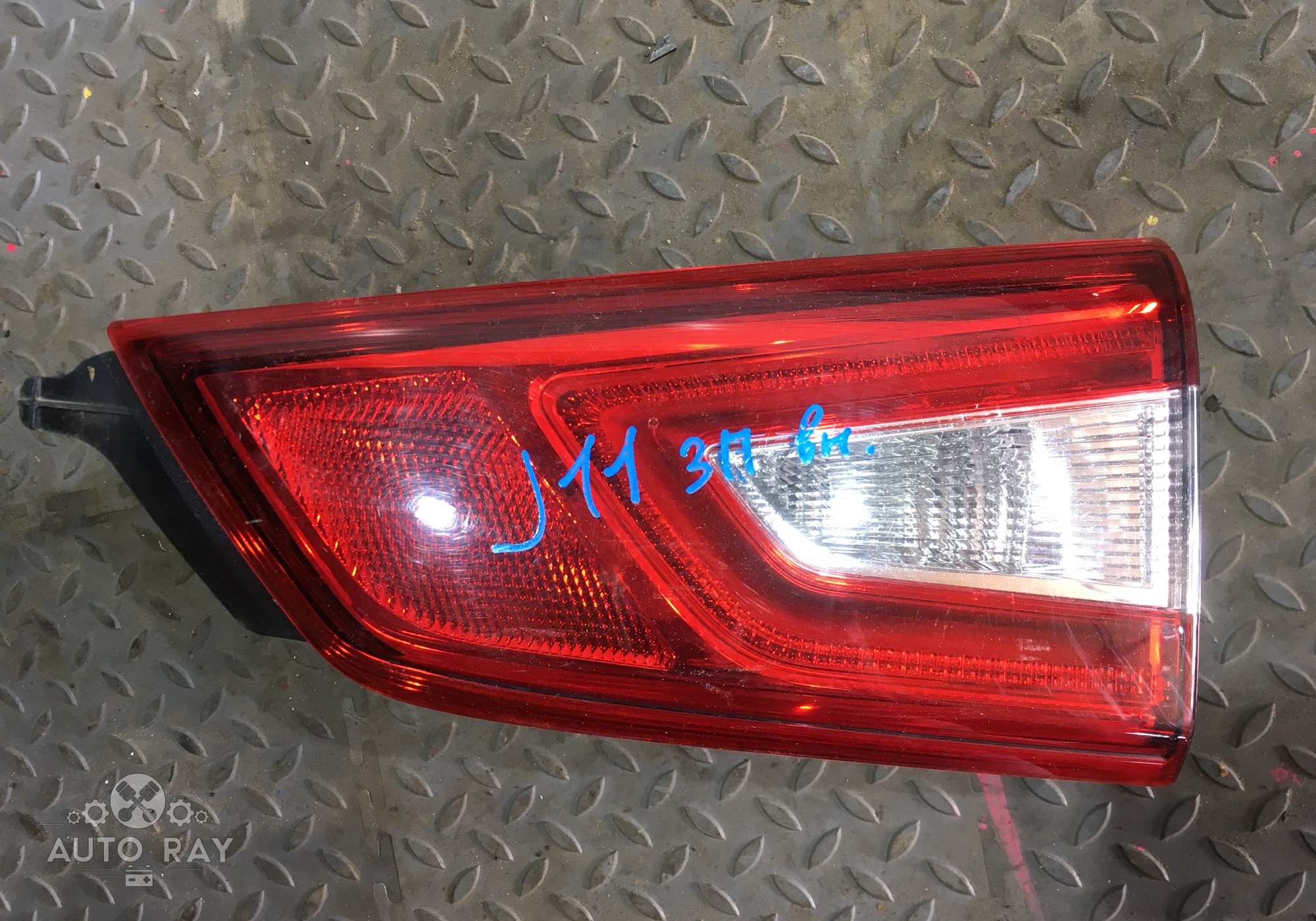 265504EA5D Фонарь задний правый внутренний для Nissan Qashqai J11 (с 2013 по 2022)