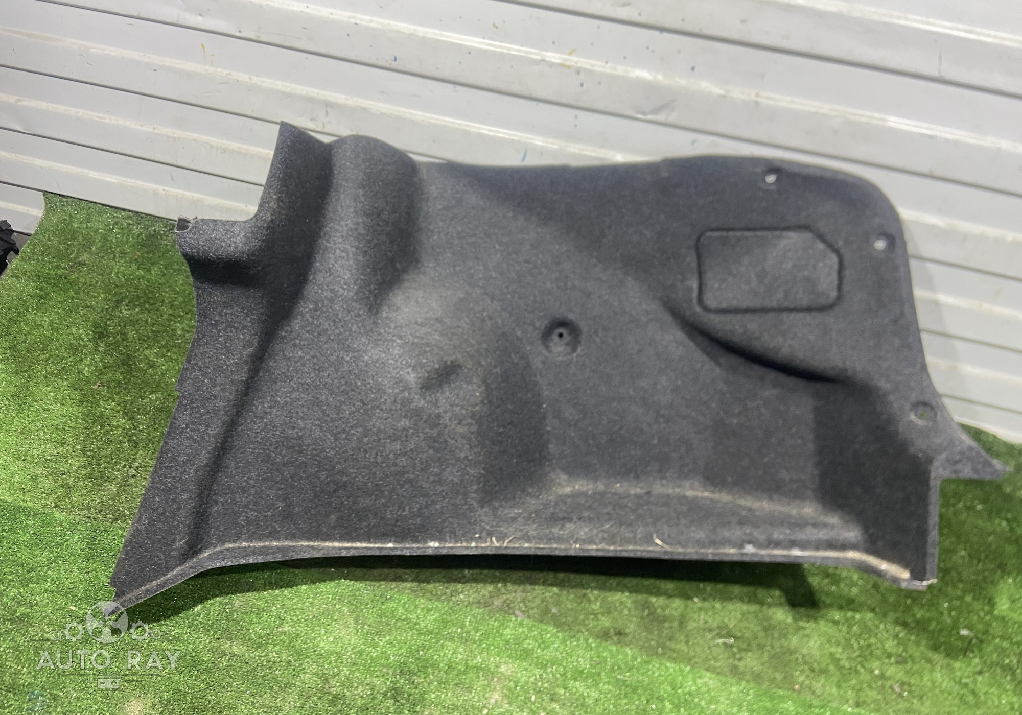 Обшивка багажника правая для Chevrolet Monza II (с 2019)