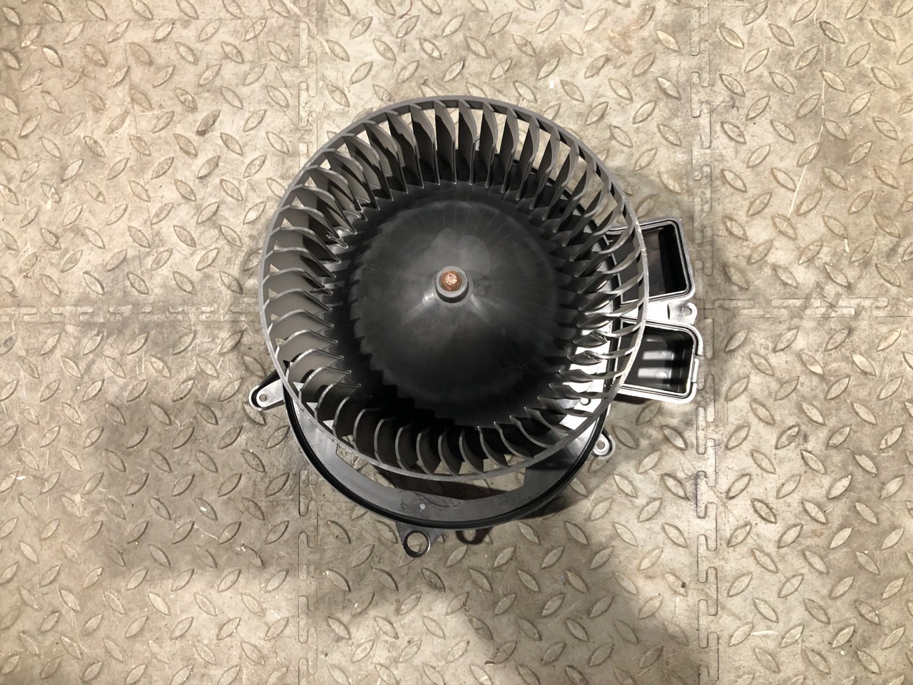 Моторчик отопителя Mercedes-Benz GLE Coupe AMG C292