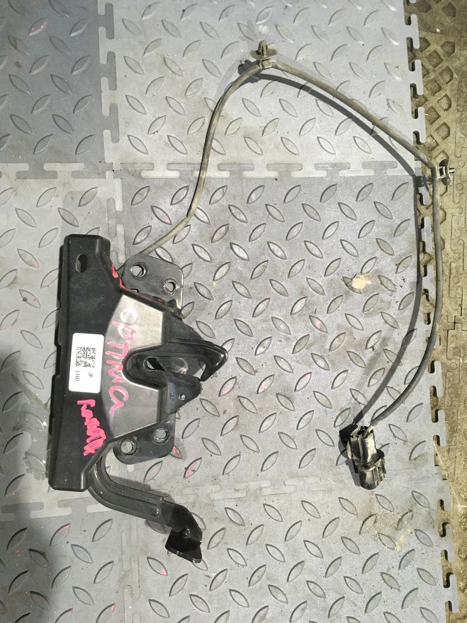 Замок капота Kia Optima IV