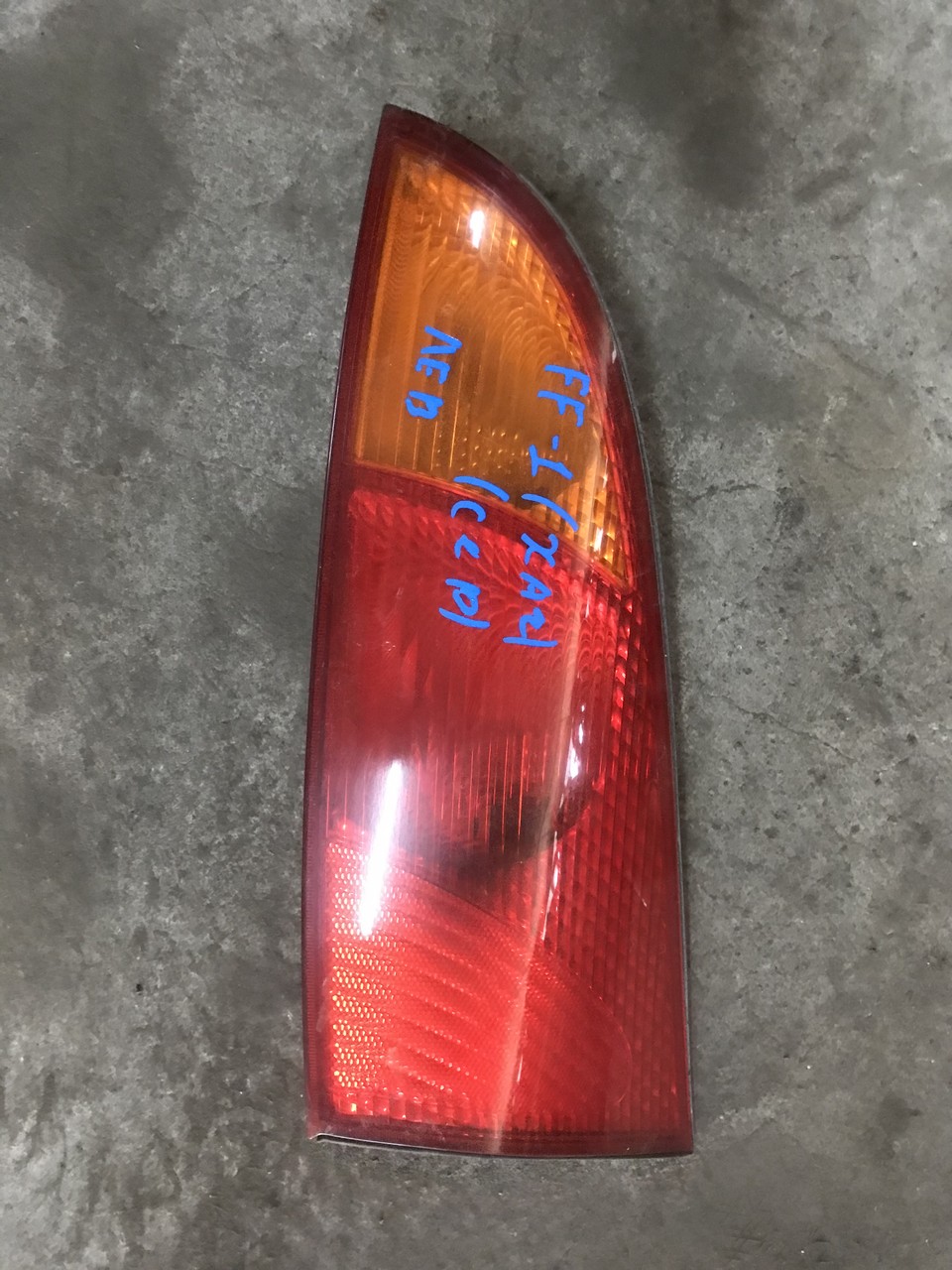 Фонарь задний левый Ford Focus II