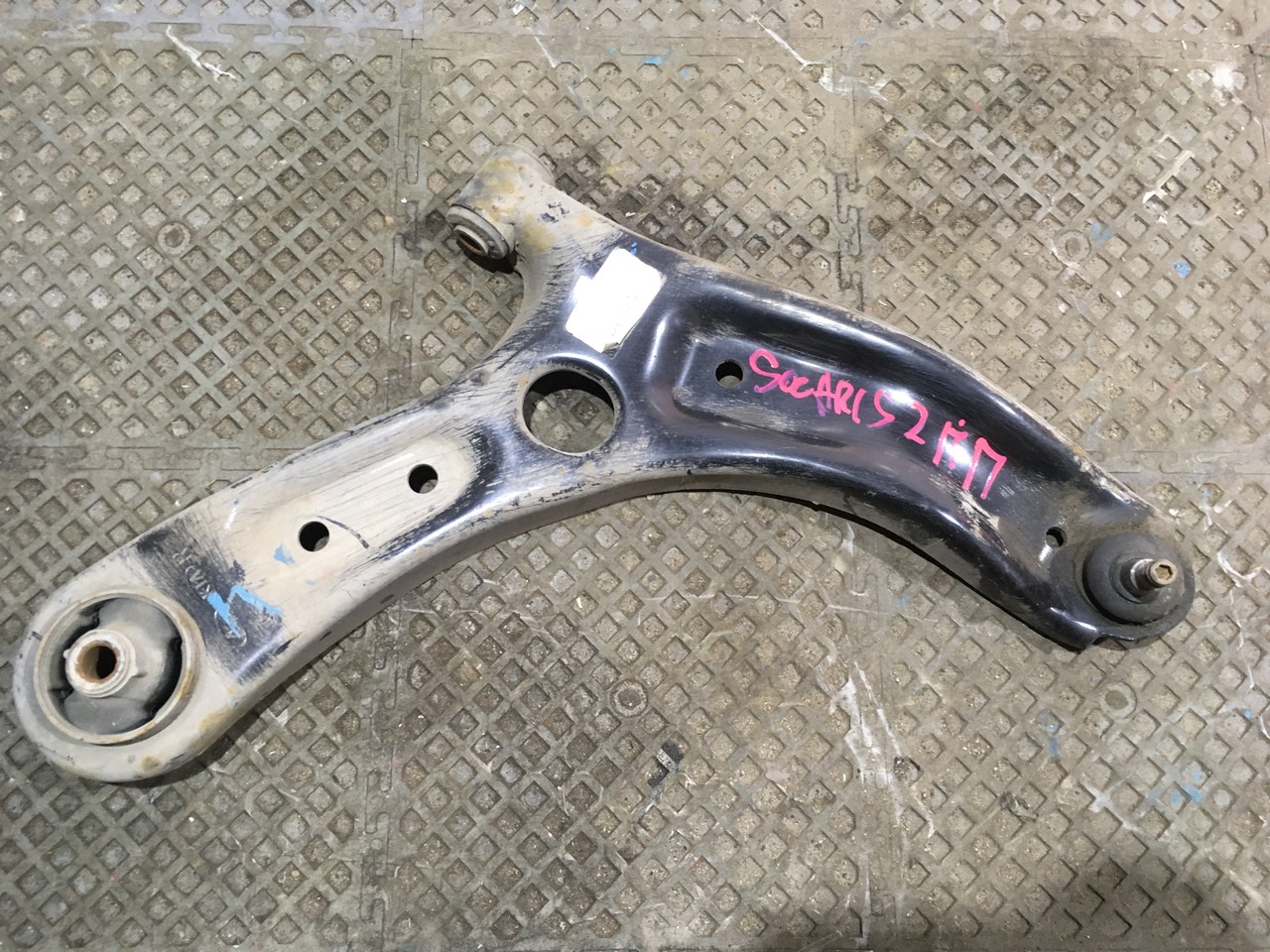 Рычаг передний правый Kia Rio X-Line