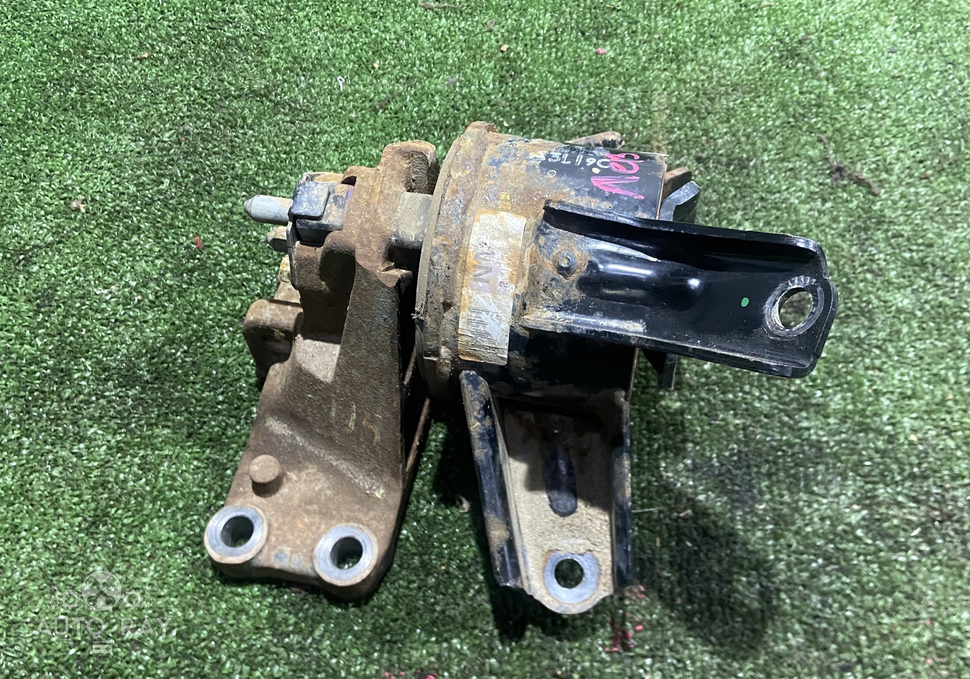 218352S101 Опора двигателя левая для Kia Sportage III (с 2010 по 2016)