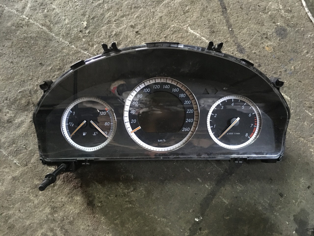 Панель приборов Mercedes-Benz C-class W204