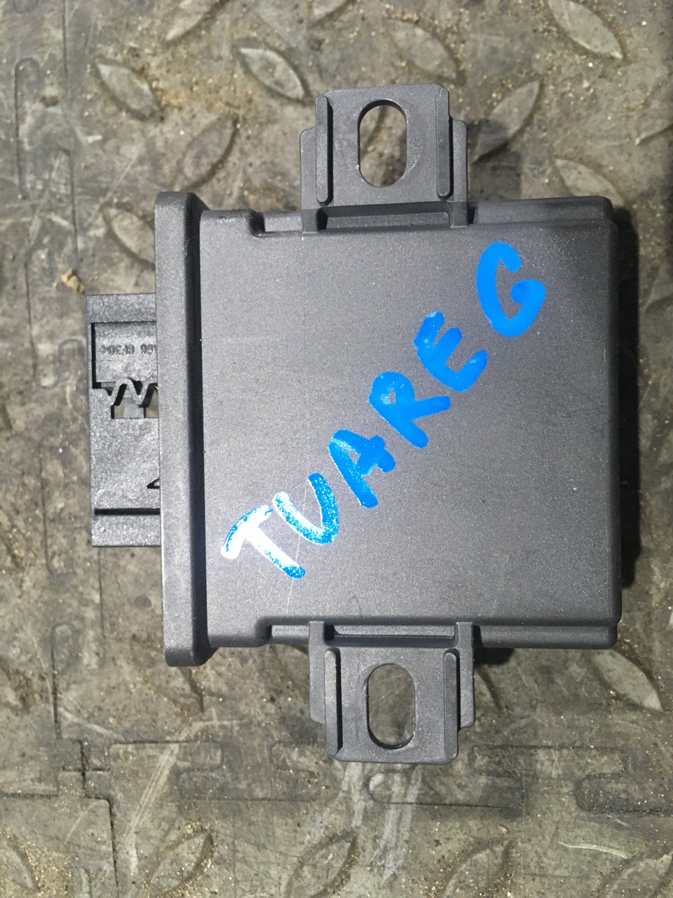 Блок управления светом Volkswagen Touareg II