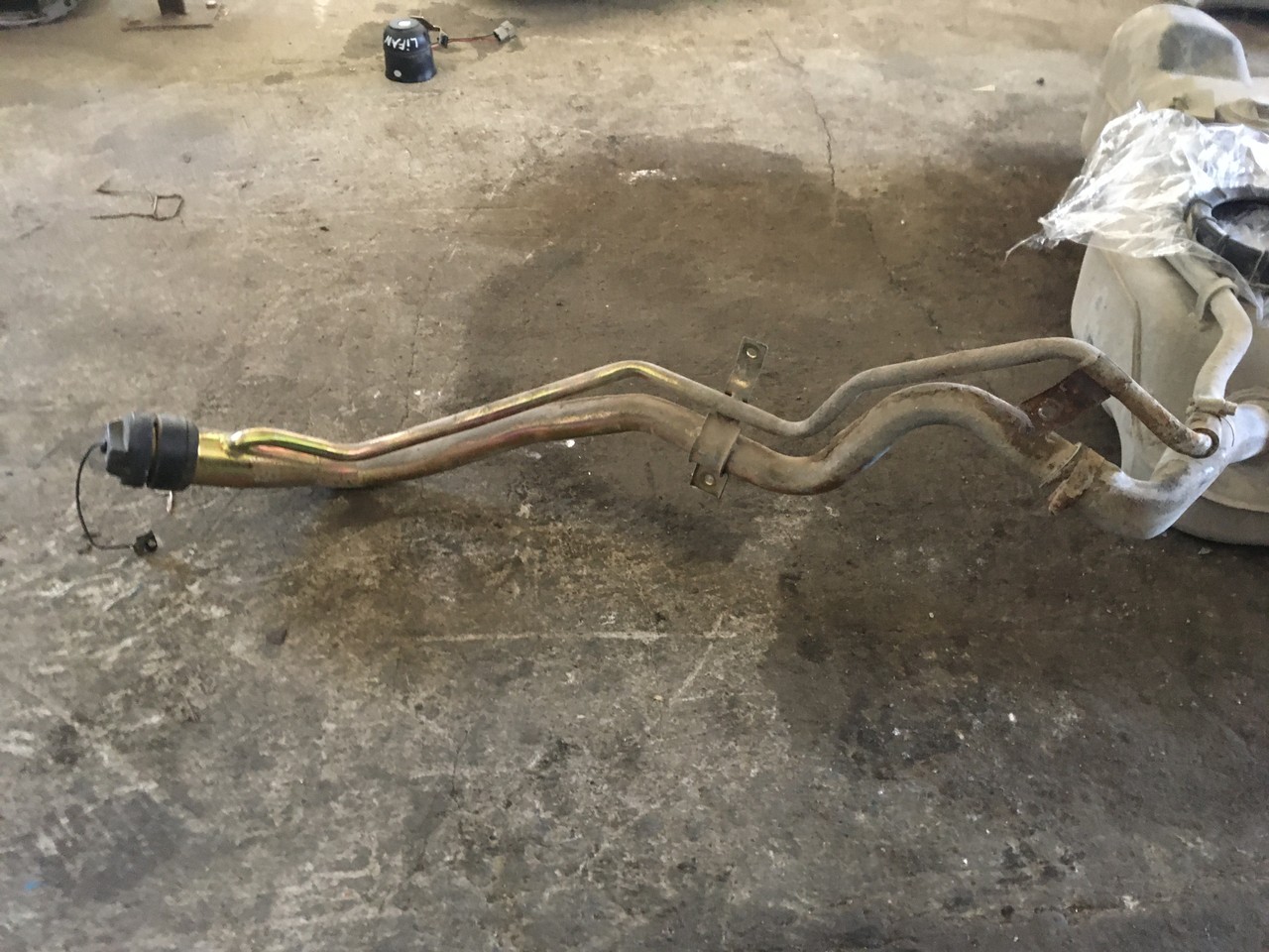 Горловина топливного бака Lifan X60