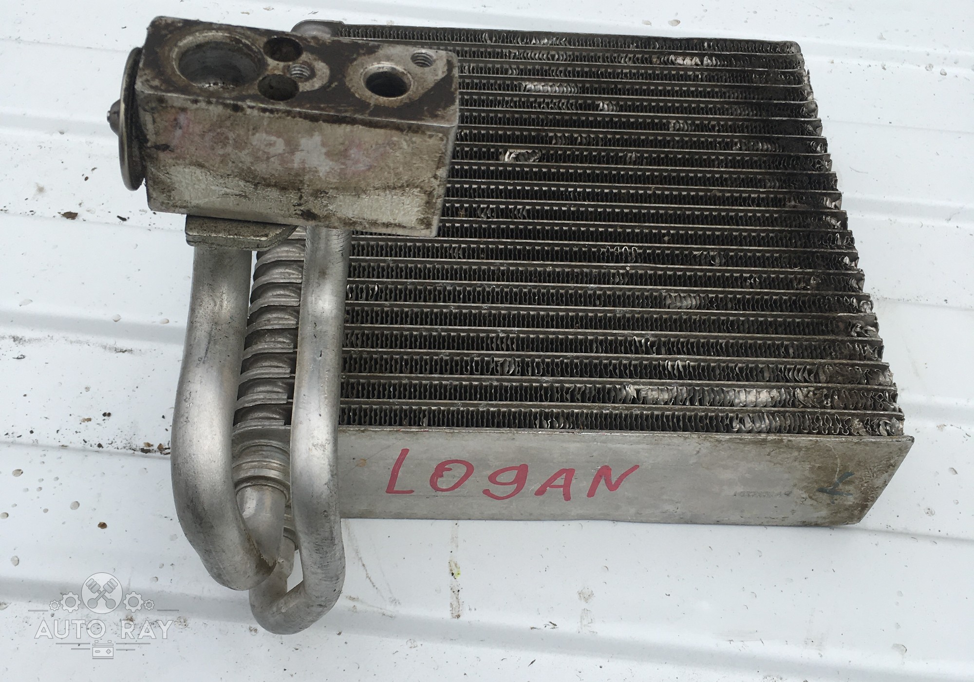 271153578R Испаритель системы кондиционирования (радиатор) для Renault Logan I (с 2004 по 2015)