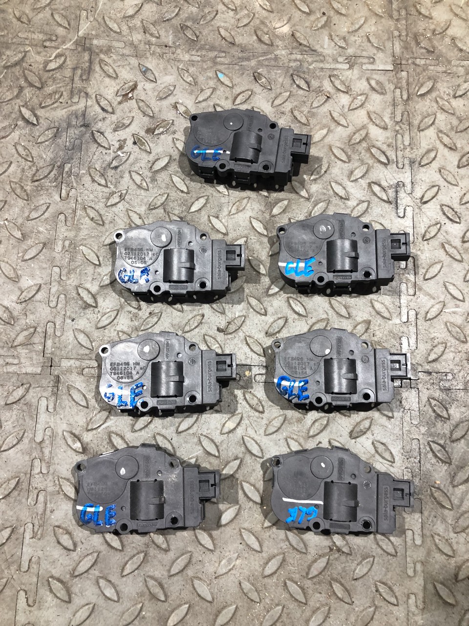 Моторчик привода заслонок отопителя Mercedes-Benz GLE Coupe AMG C292