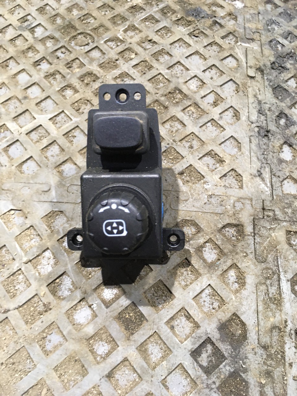 Переключатель регулировки зеркала SsangYong Actyon I