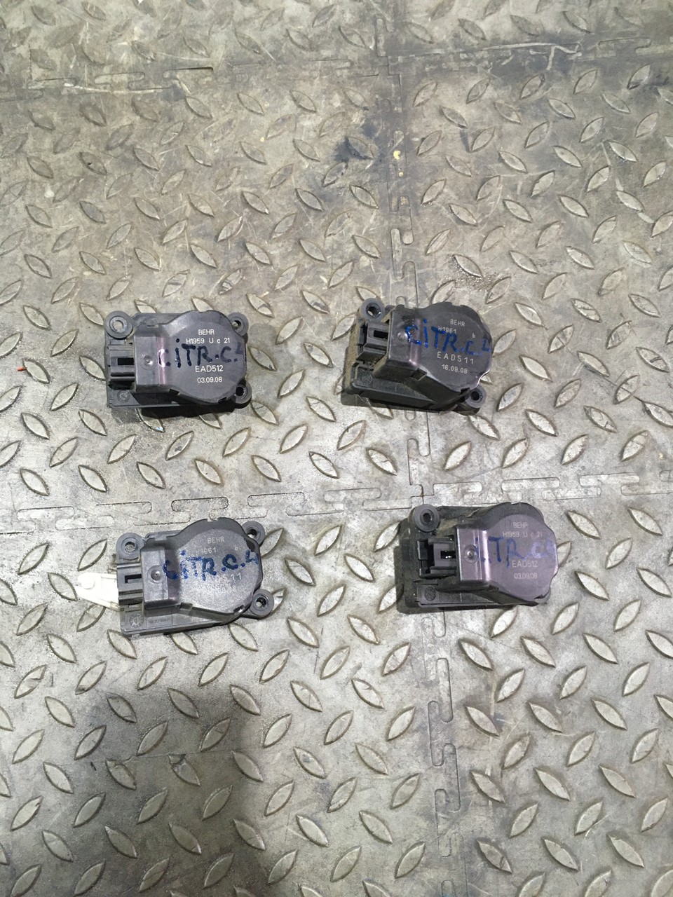 Моторчик привода заслонок отопителя Citroen C4 I