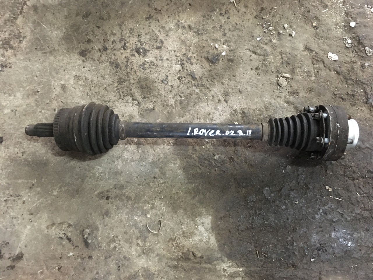 Полуось (привод) задний правый Land Rover Range Rover Sport I