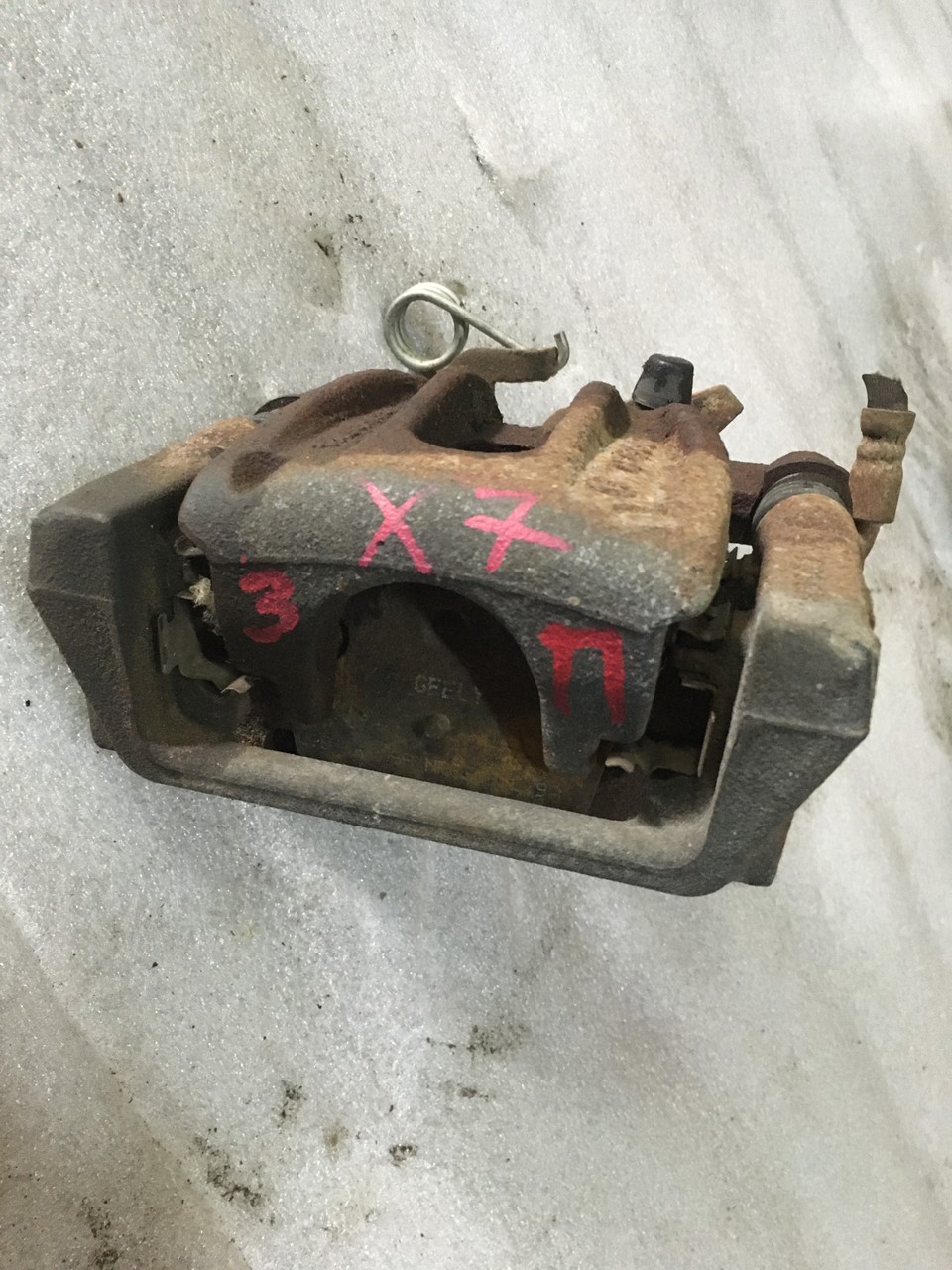 Суппорт задний правый Geely Emgrand X7