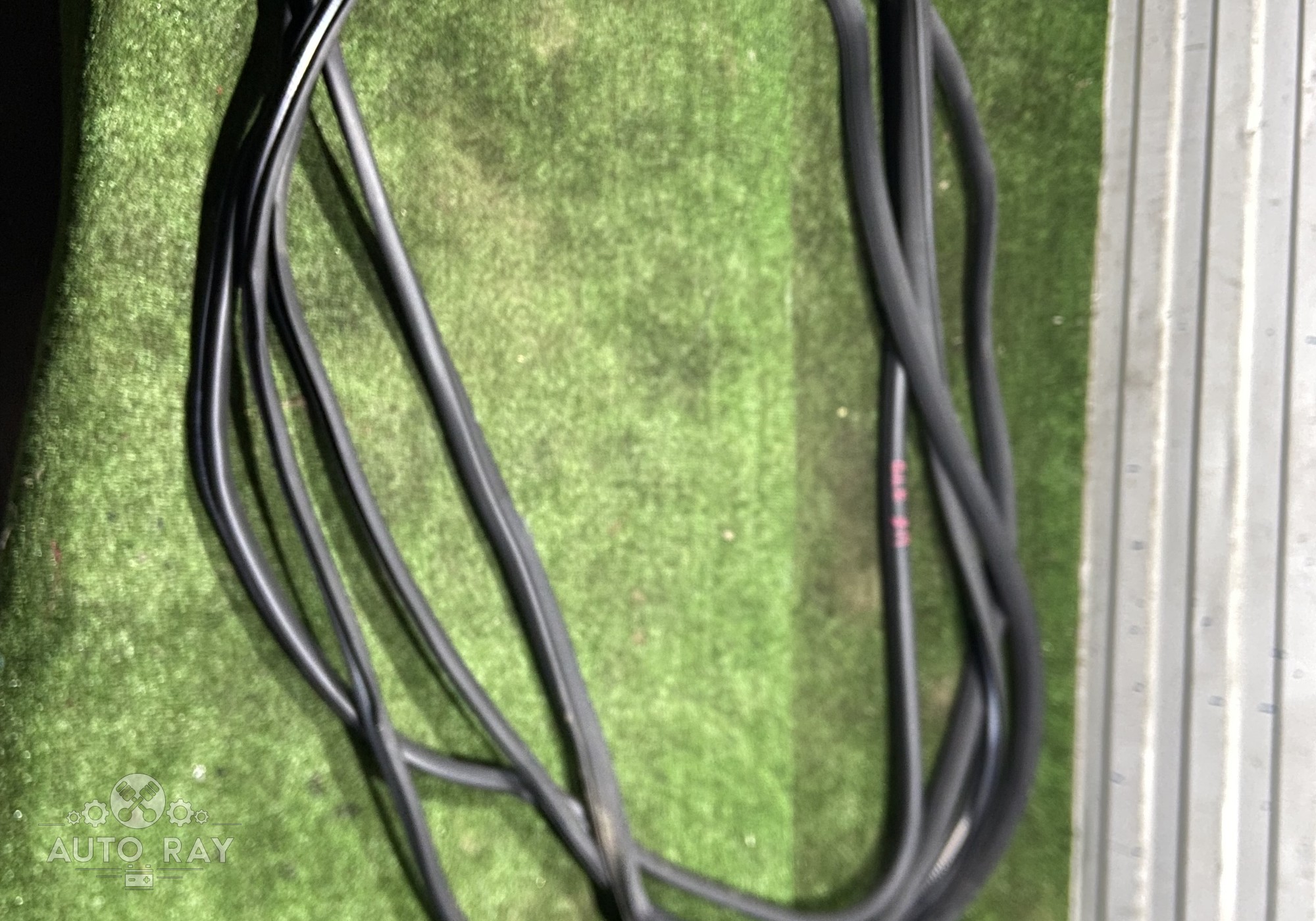 1666970151 Уплотнитель двери для Mercedes-Benz GLE