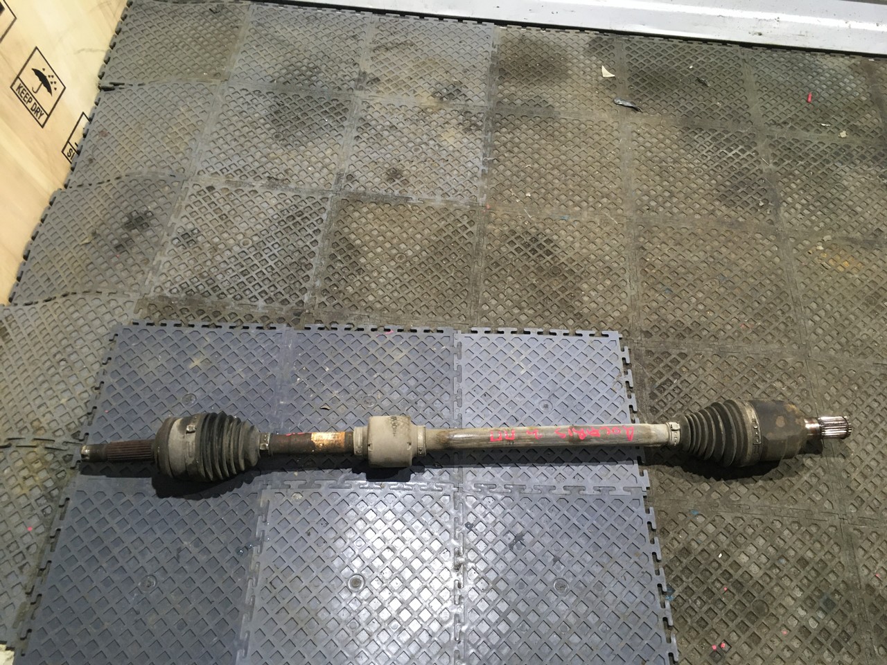 Полуось (привод) правый Hyundai Solaris II