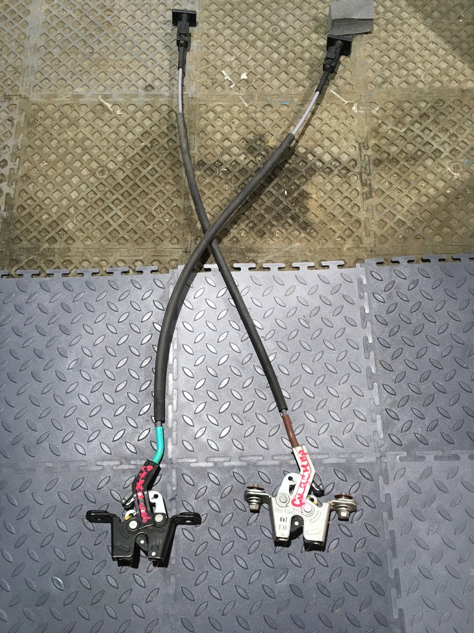 Замок спинки сидений правый / левый Kia Optima IV