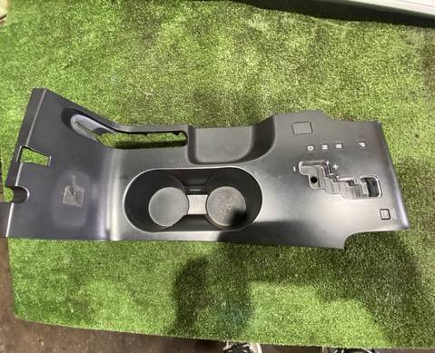 846502Y200 Консоль для Hyundai ix35 (с 2010 по 2015)