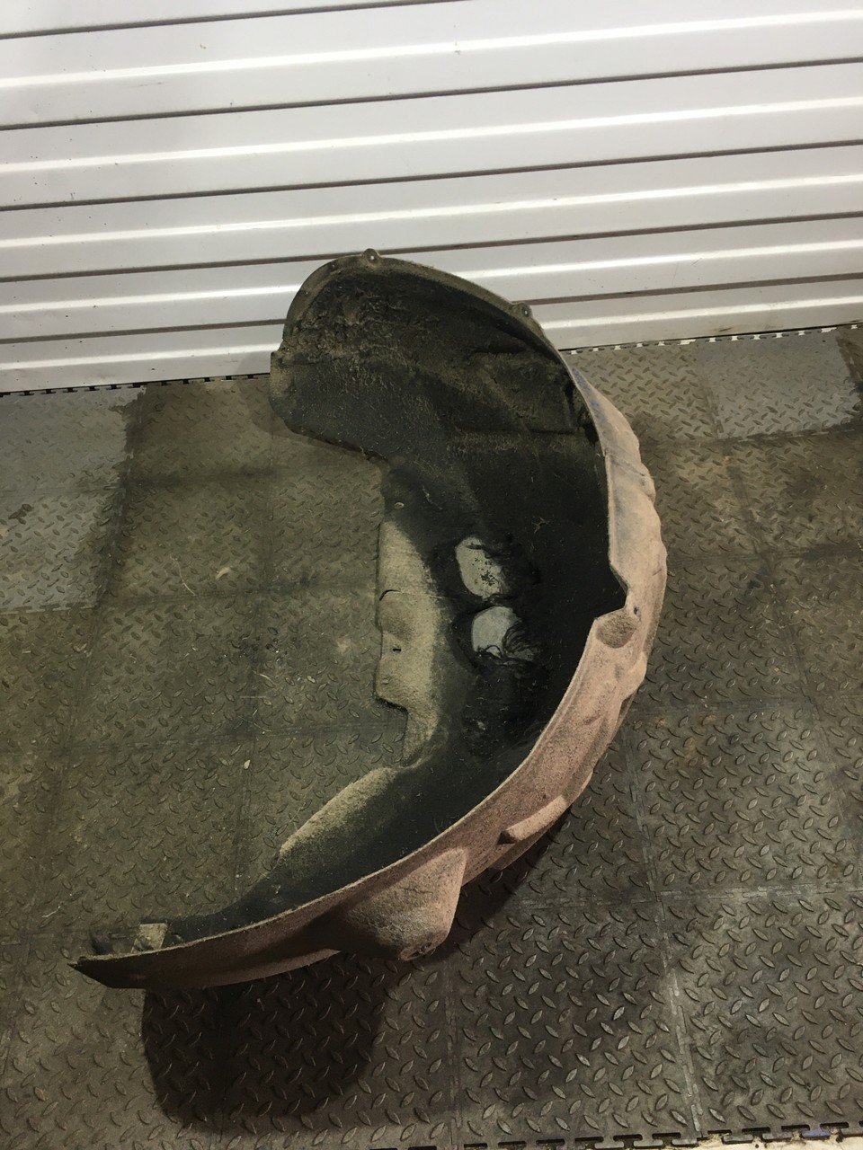 Локер задний левый Volkswagen Touareg II