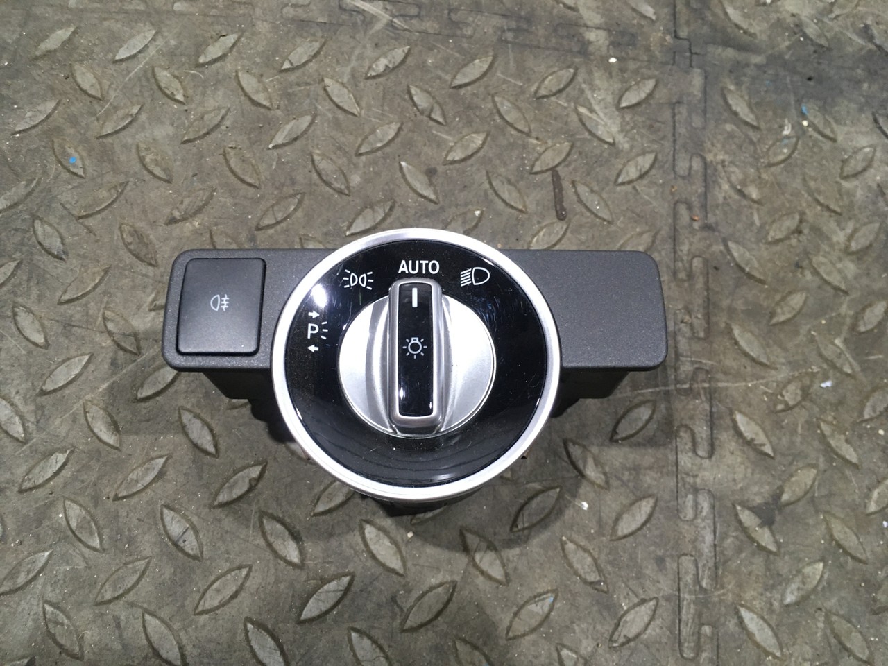 Переключатель света фар Mercedes-Benz GLE Coupe AMG C292