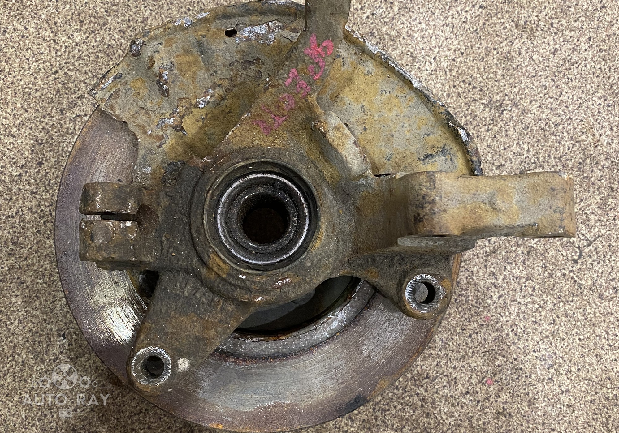 повороьный кулак ваз2109. поворотный кулак киа спектра. поворотный кулак киа церато 2. поворотный кулак в сборе со ступицей. поворотный кулак в сборе со ступицей.