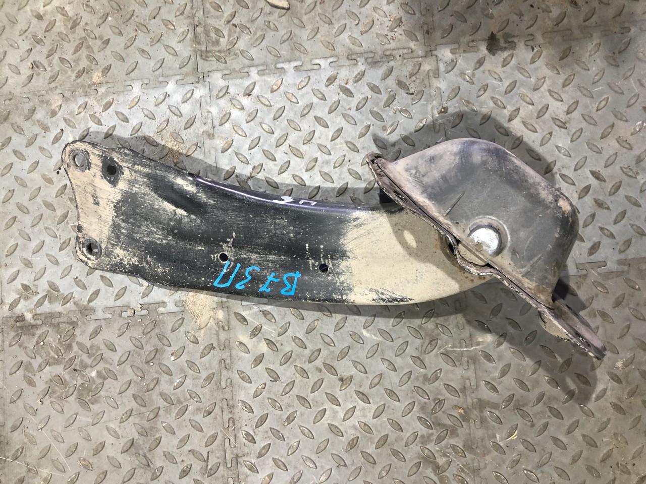 Рычаг задний продольный правый Volkswagen Vento VI