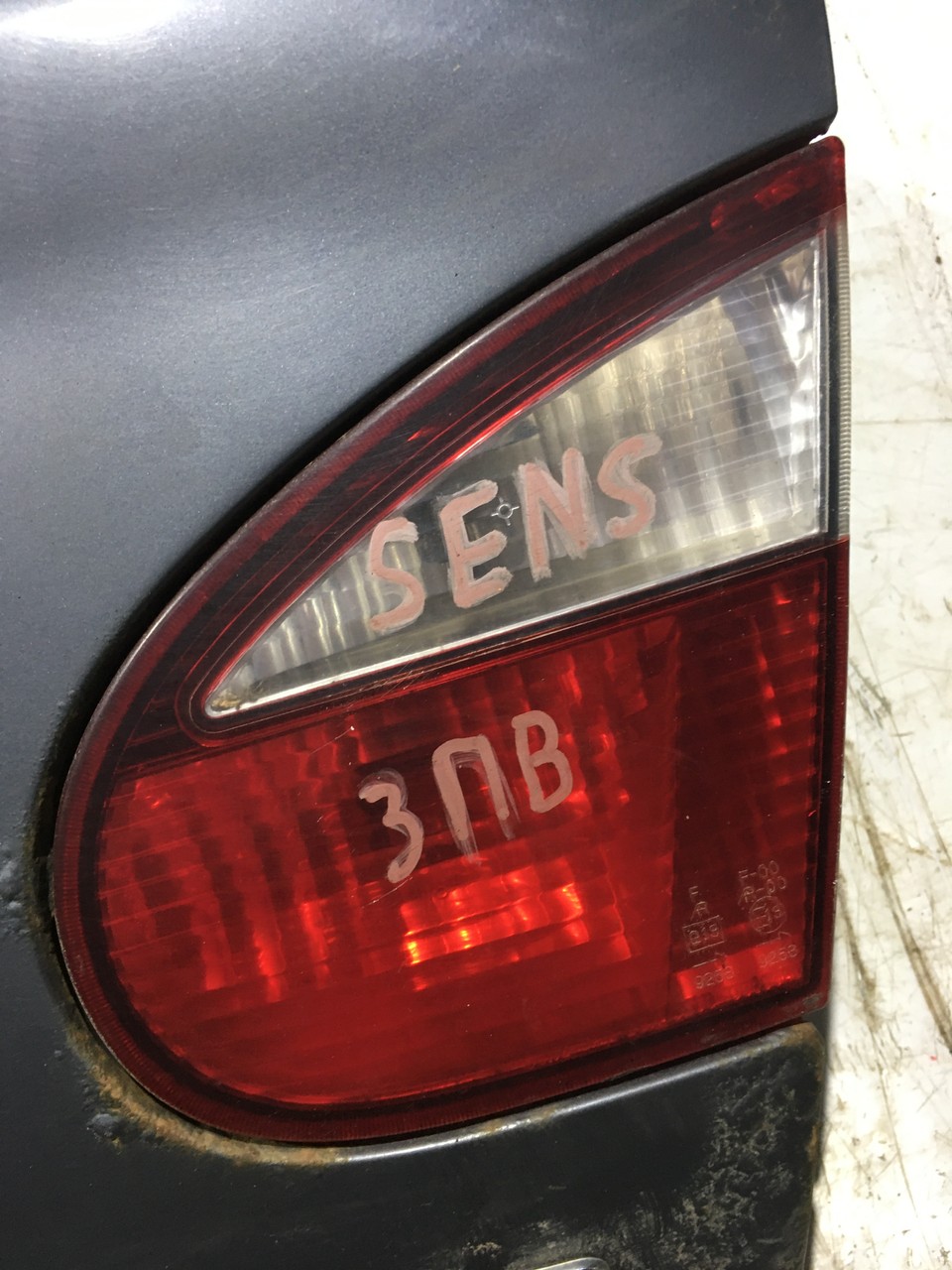 Фонарь задний внутренний правый ZAZ Sens