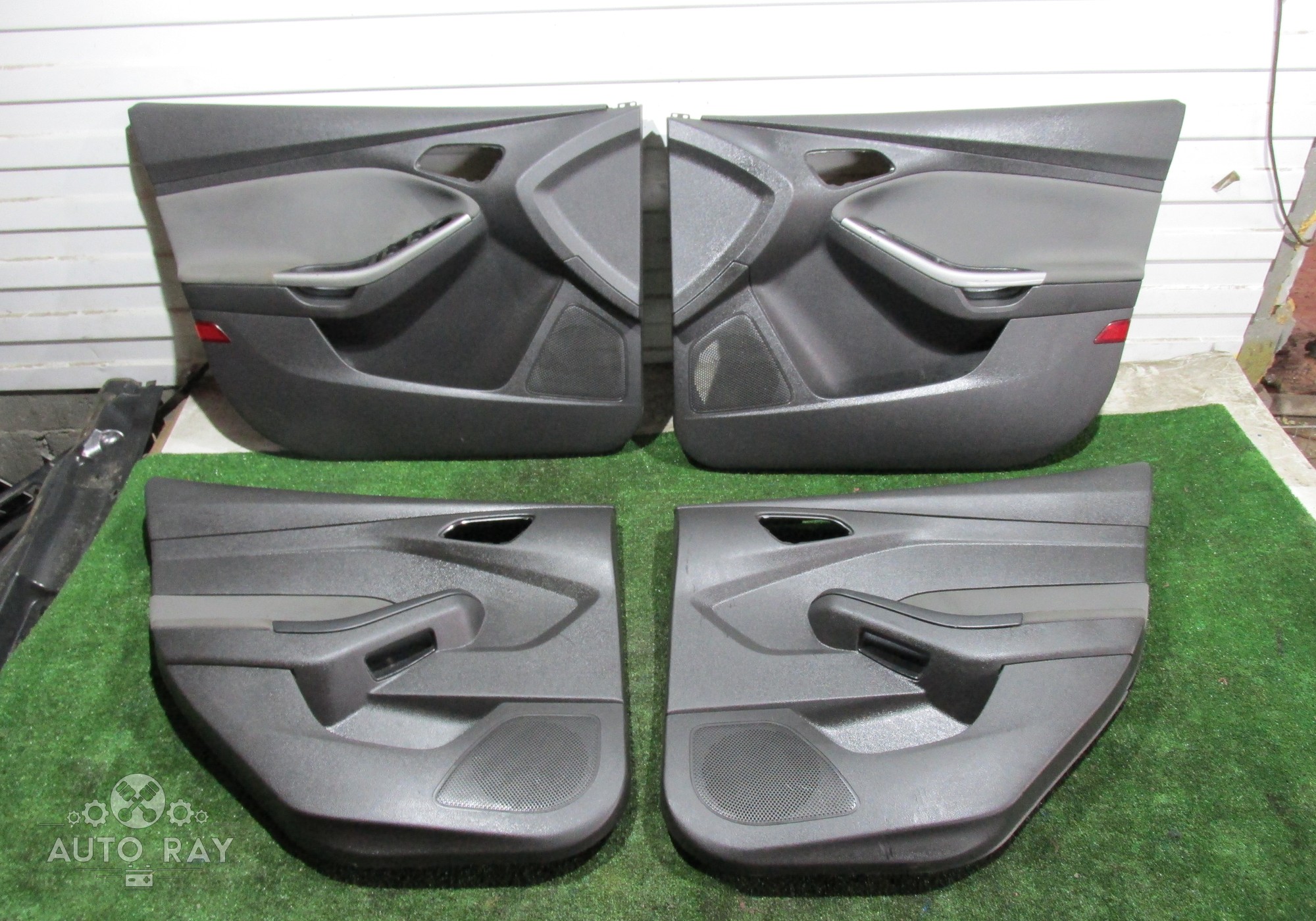 BM51A23943A Обшивка двери / к-кт обшивок для Ford Focus III (с 2011 по 2019)