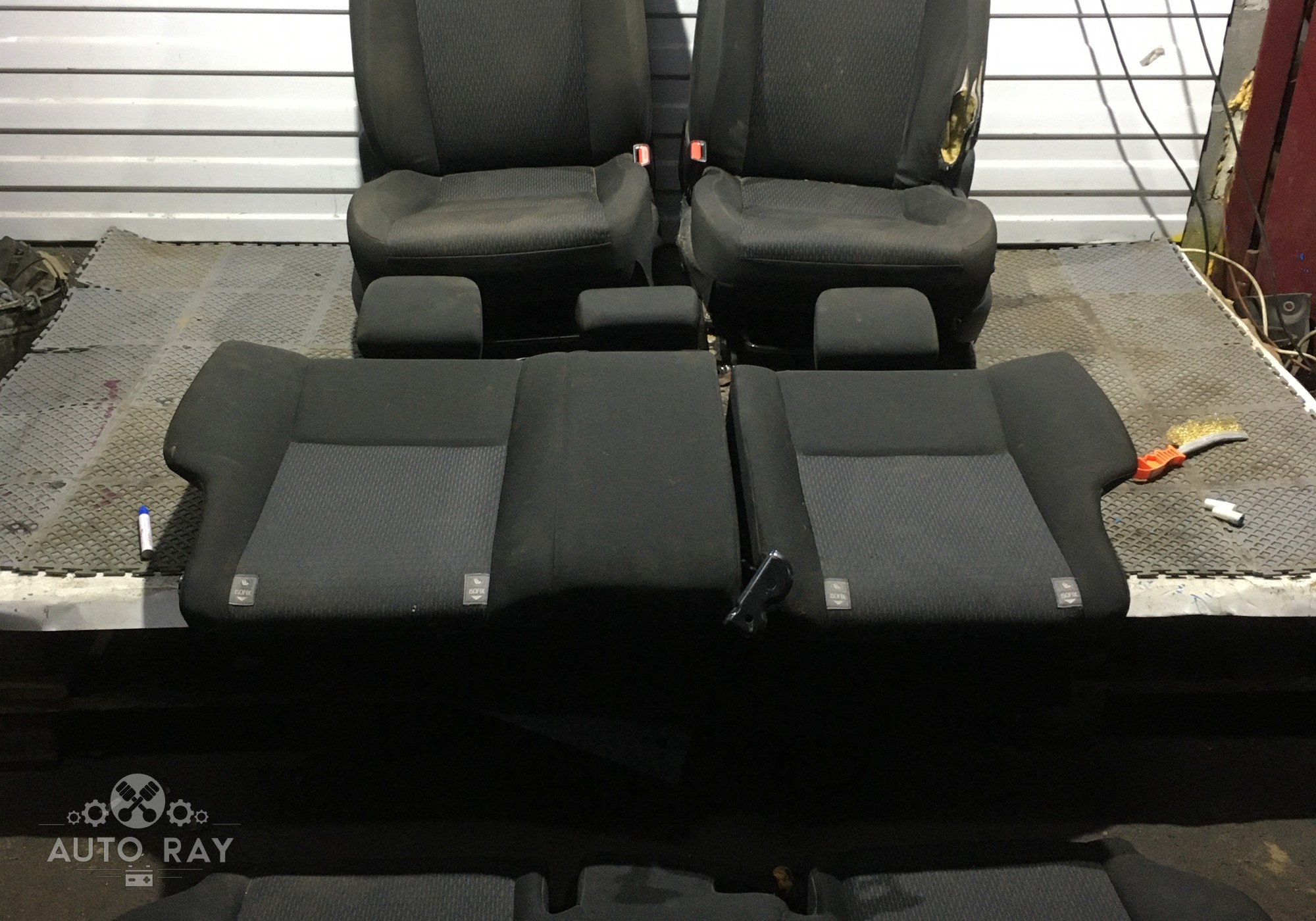 К-кт сидений / Сиденье салонное для Toyota Corolla E160/E170/E180 (с 2012)