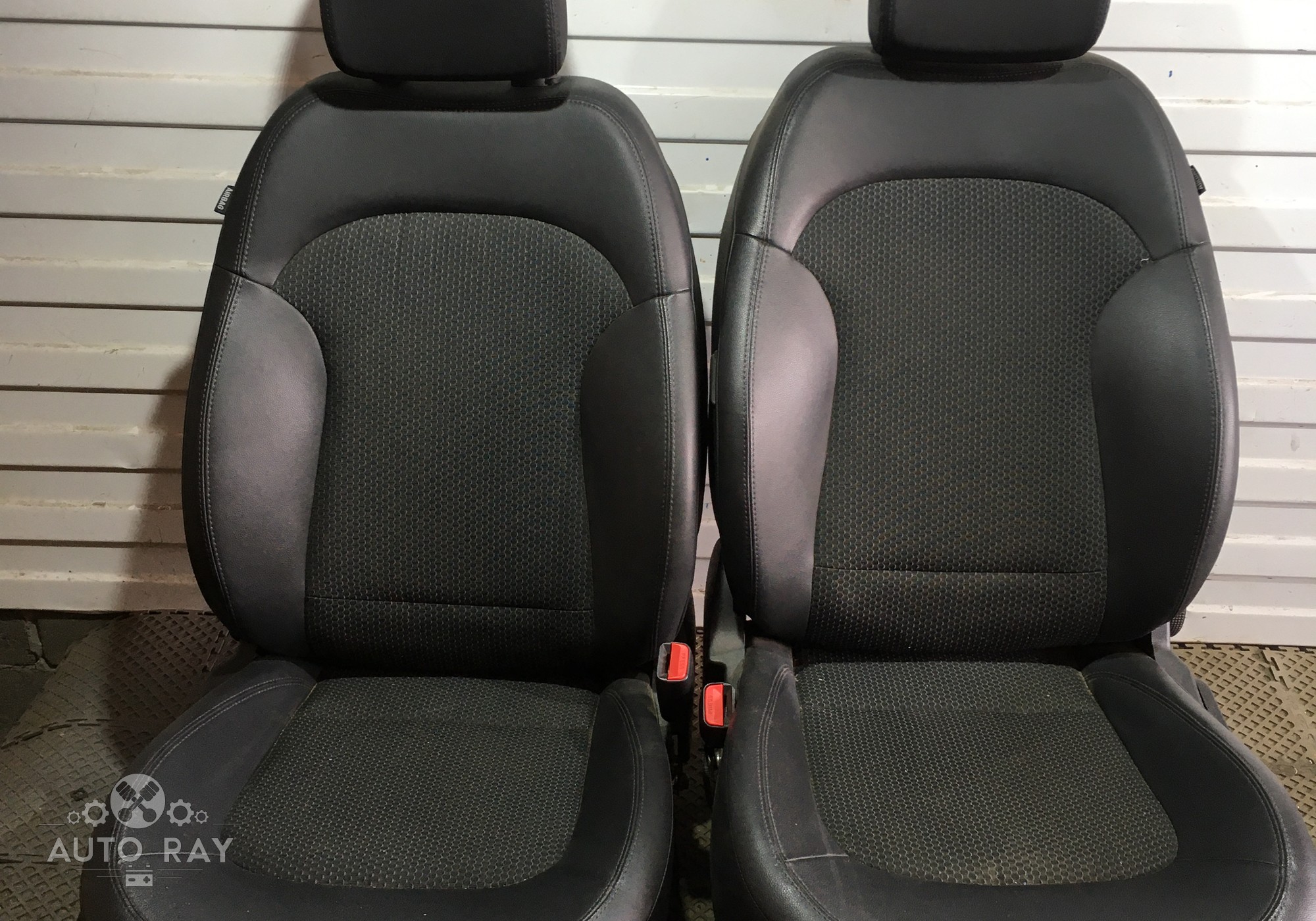 Сиденье салонное / К-кт сидений для Hyundai ix35 (с 2010 по 2015)