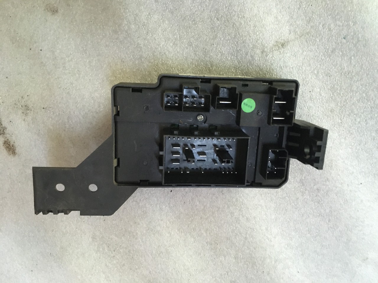 Блок предохранителей Geely Emgrand EC7