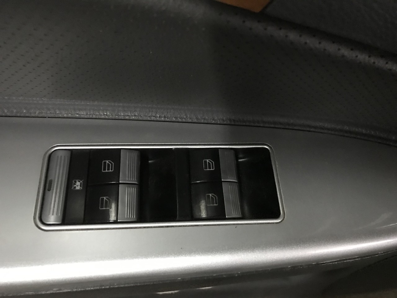 Блок управления стеклоподъемниками Lifan X60