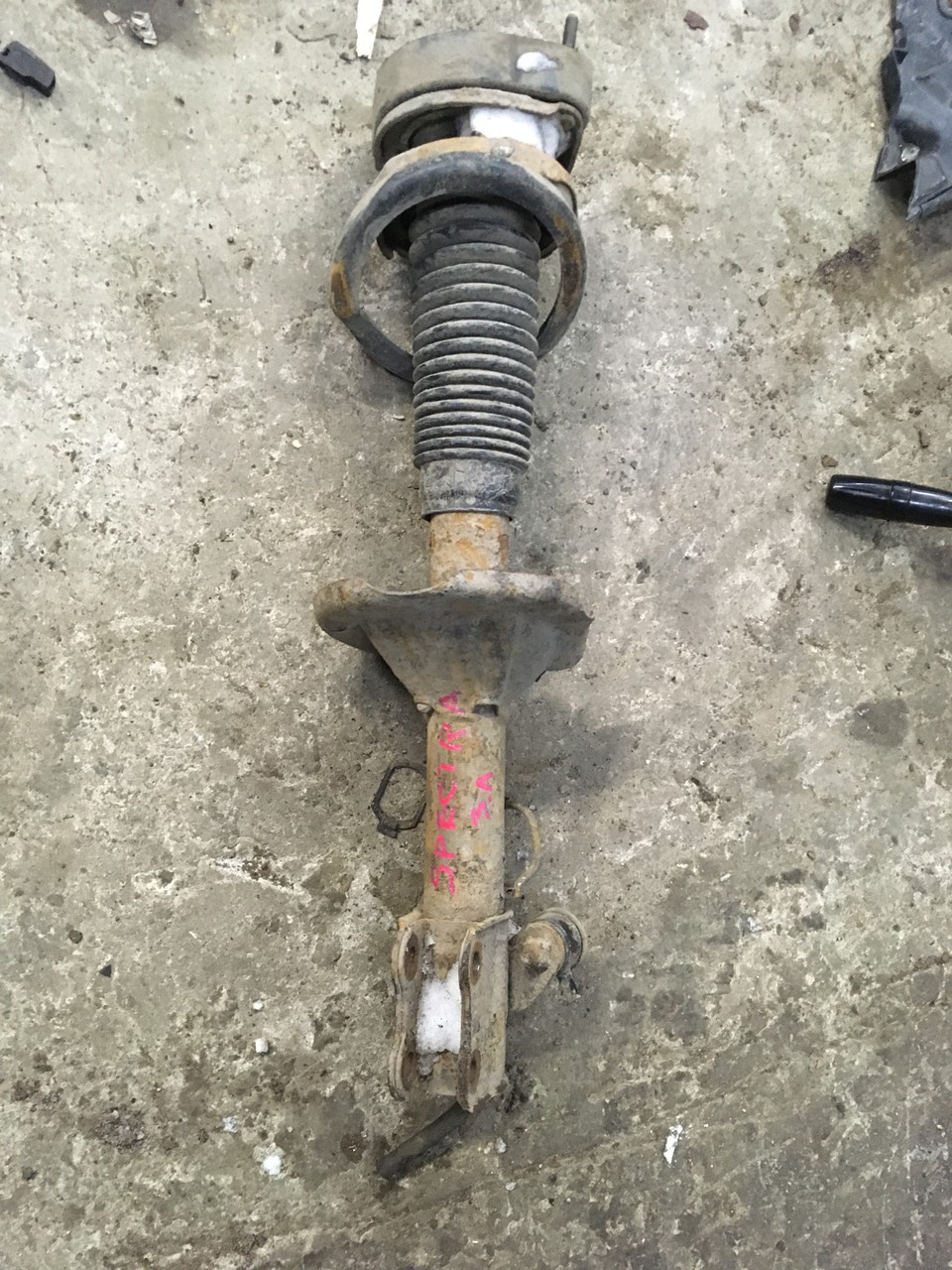 Амортизатор задний левый Kia Spectra II